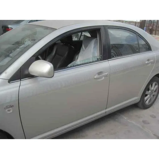 TOYOTA AVENSIS BERLINA (T25) '2004 2.0 D4-D EXECUTIVE BERLINA (5-PTAS.) PLATA