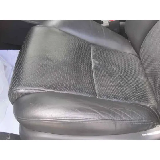TOYOTA AVENSIS BERLINA (T25) '2004 2.0 D4-D EXECUTIVE BERLINA (5-PTAS.) PLATA