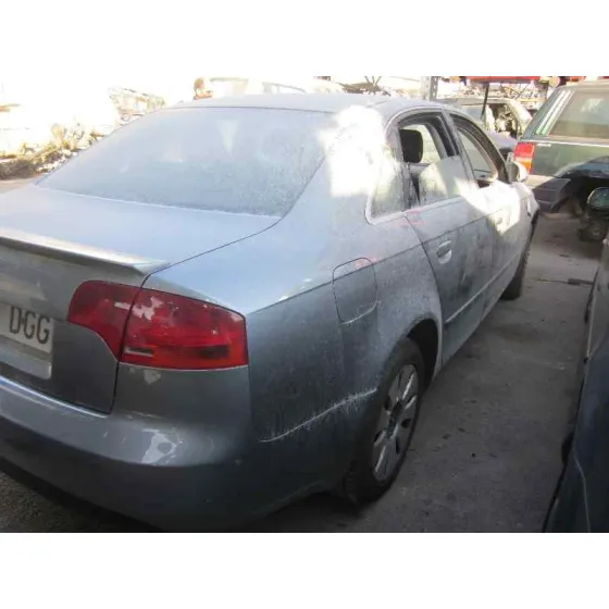 AUDI A4 BERLINA (8E) '2005 2.0 TDI GRIS OSCURO