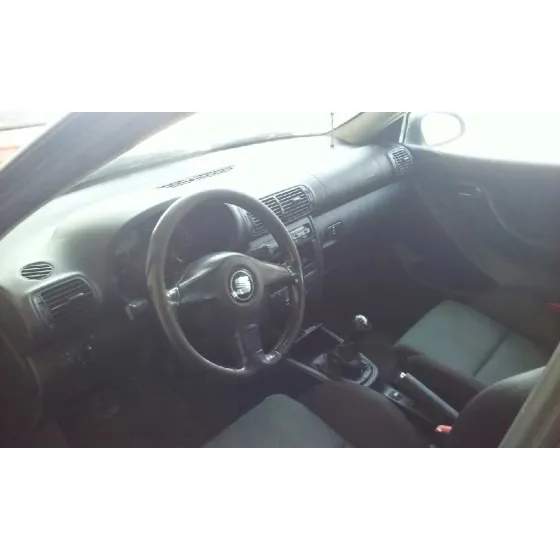 SEAT LEON (1M1) '2003 LAST EDITION NEGRO