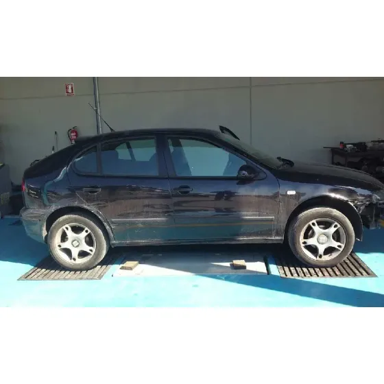 SEAT LEON (1M1) '2003 LAST EDITION NEGRO