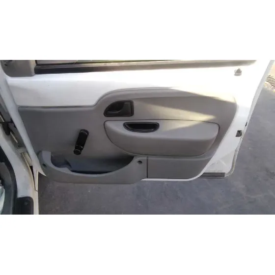 RENAULT KANGOO (F/KC0) '2005 GENERIQUE BLANCO