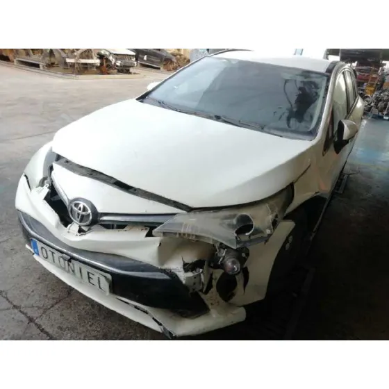 TOYOTA AVENSIS TOURING SPORTS '2016 ADVANCE BLANCO