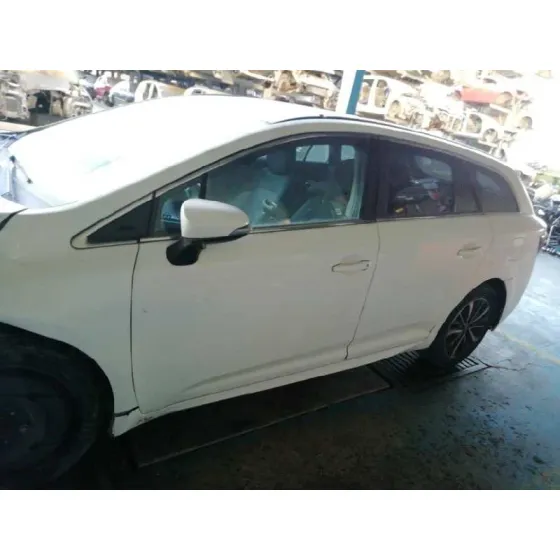 TOYOTA AVENSIS TOURING SPORTS '2016 ADVANCE BLANCO
