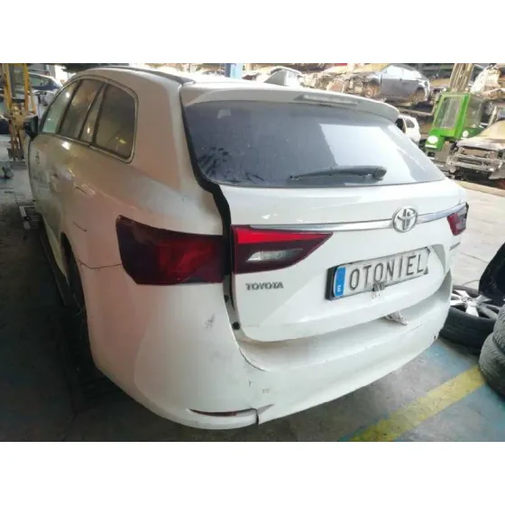 TOYOTA AVENSIS TOURING SPORTS '2016 ADVANCE BLANCO