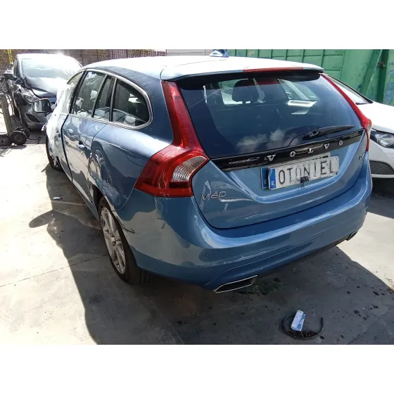Volvo V60 I (155) 2015