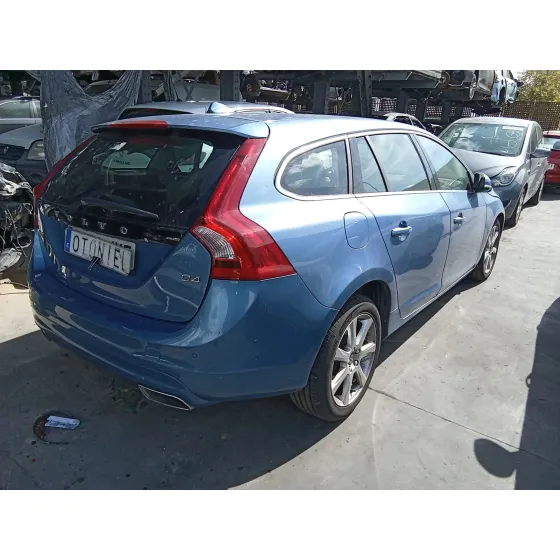 Volvo V60 I (155) 2015