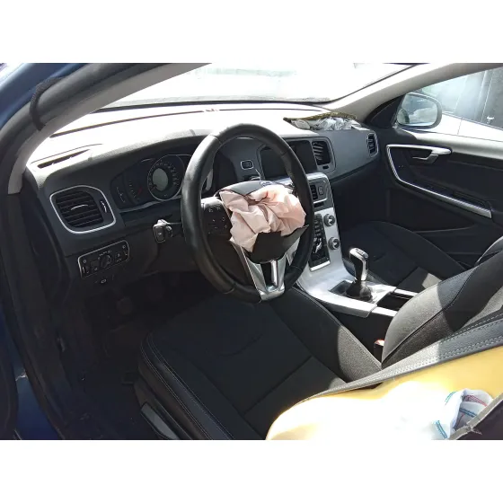 Volvo V60 I (155) 2015
