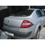 RENAULT MEGANE II CLASSIC BERLINA RENAULT MEGANE II CLASSIC BERLINA '2004 CONFORT AUTHENTIQUE PLATA 2003