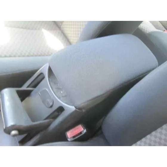 RENAULT MEGANE II CLASSIC BERLINA '2004 CONFORT AUTHENTIQUE PLATA