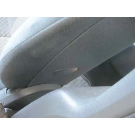 RENAULT MEGANE II CLASSIC BERLINA '2004 CONFORT AUTHENTIQUE PLATA