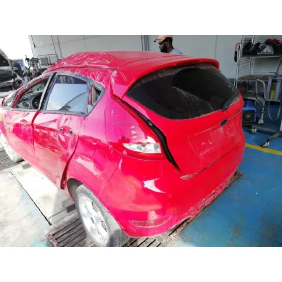 FORD FIESTA (CB1) '2010 TREND ROJO