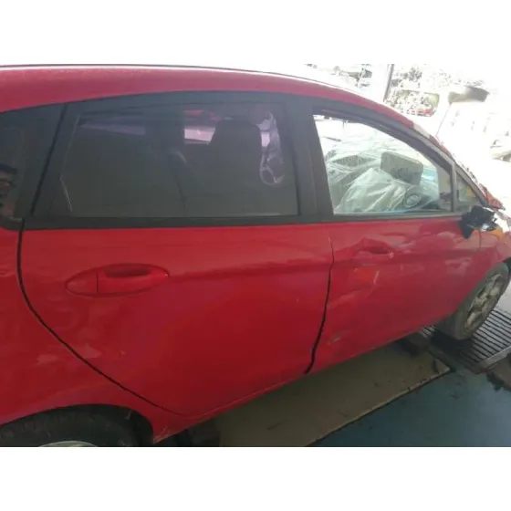FORD FIESTA (CB1) '2010 TREND ROJO
