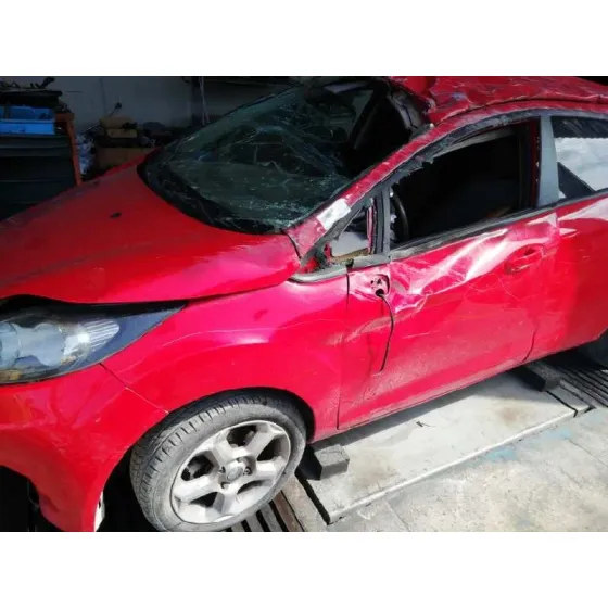 FORD FIESTA (CB1) '2010 TREND ROJO