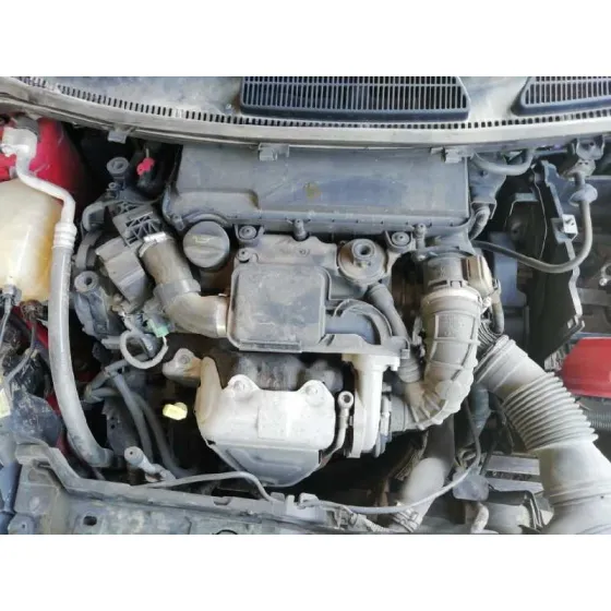 FORD FIESTA (CB1) '2010 TREND ROJO