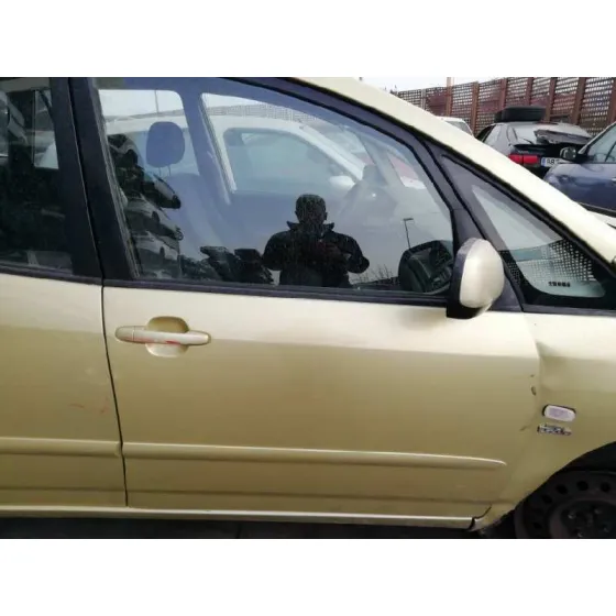 TOYOTA COROLLA VERSO (E12) '2003 2.0 TURBODIESEL CAT VERDE