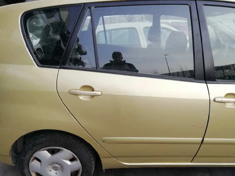 TOYOTA COROLLA VERSO (E12) '2003 2.0 TURBODIESEL CAT VERDE