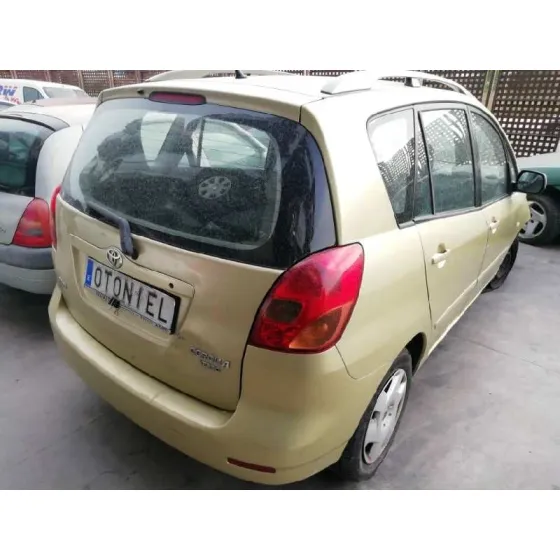 TOYOTA COROLLA VERSO (E12) '2003 2.0 TURBODIESEL CAT VERDE