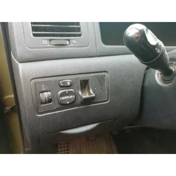 TOYOTA COROLLA VERSO (E12) '2003 2.0 TURBODIESEL CAT VERDE