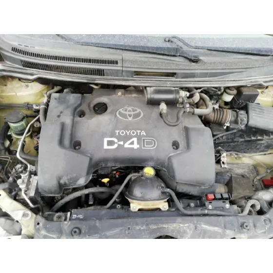 TOYOTA COROLLA VERSO (E12) '2003 2.0 TURBODIESEL CAT VERDE