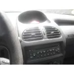 PEUGEOT 206 BERLINA PEUGEOT 206 BERLINA '2002 XR GRIS 1998