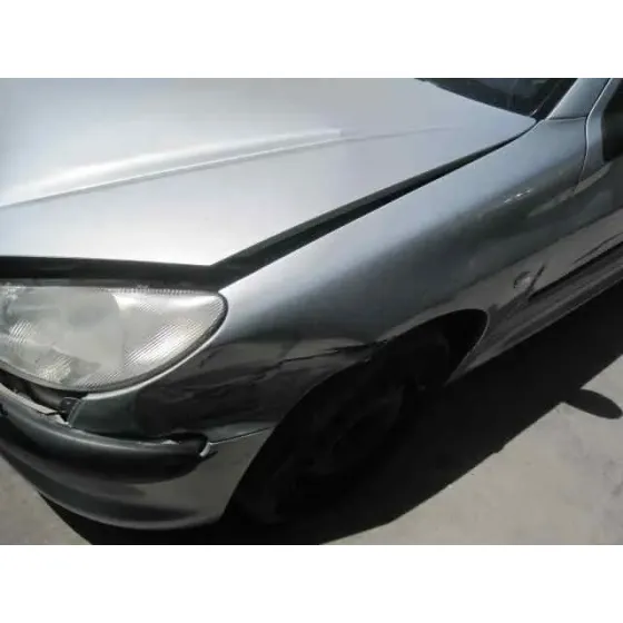 PEUGEOT 206 BERLINA '2002 XR GRIS