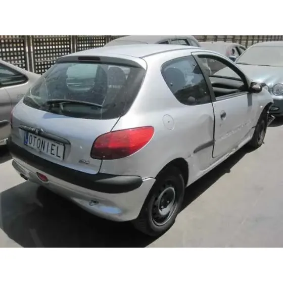 PEUGEOT 206 BERLINA '2002 XR GRIS