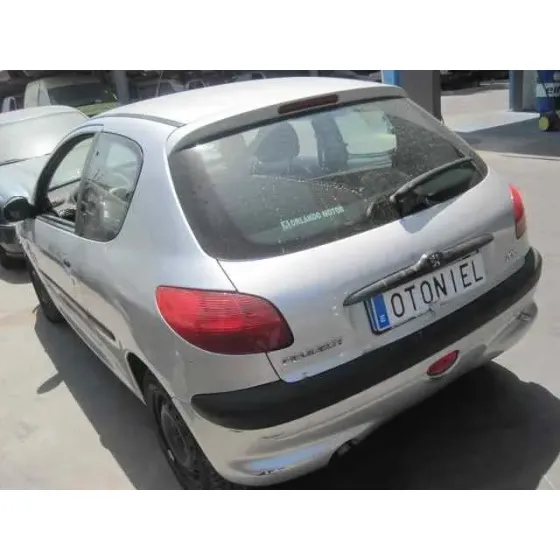 PEUGEOT 206 BERLINA '2002 XR GRIS
