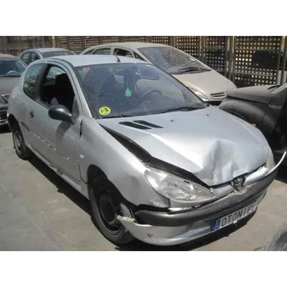 PEUGEOT 206 BERLINA '2002 XR GRIS