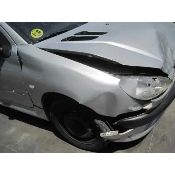 PEUGEOT 206 BERLINA '2002 XR GRIS