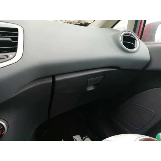 FORD FIESTA (CB1) '2009 GHIA ROJO