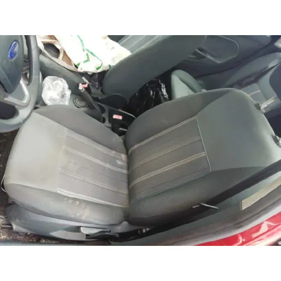 FORD FIESTA (CB1) '2009 GHIA ROJO