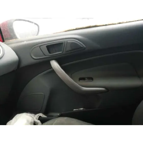 FORD FIESTA (CB1) '2009 GHIA ROJO
