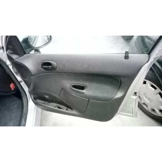 PEUGEOT 206 BERLINA '2005 X-LINE PLATA
