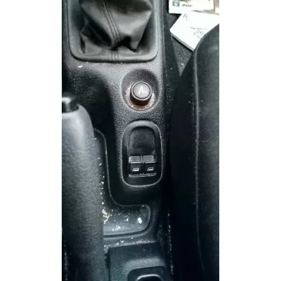 PEUGEOT 206 BERLINA '2005 X-LINE PLATA