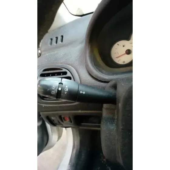 PEUGEOT 206 BERLINA '2005 X-LINE PLATA