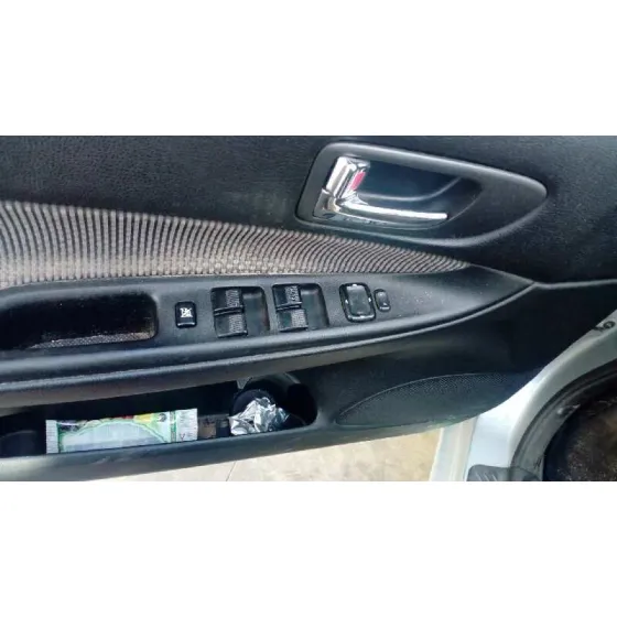 MAZDA 6 BERLINA (GG) '2004 2.0 CRTD 136 ACTIVE (5-PTAS.) PLATA