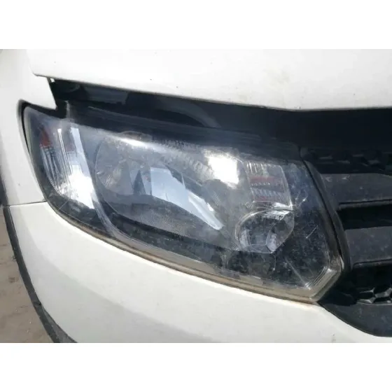 DACIA SANDERO '2016 LAUREATE BLANCO