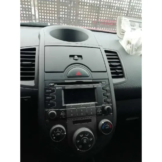 KIA SOUL '2010 1.6 CRDI CAT ROJO