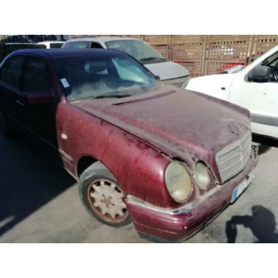 MERCEDES CLASE E (W210) BERLINA DIESEL '1997 300 DIESEL (210.020) GRANATE