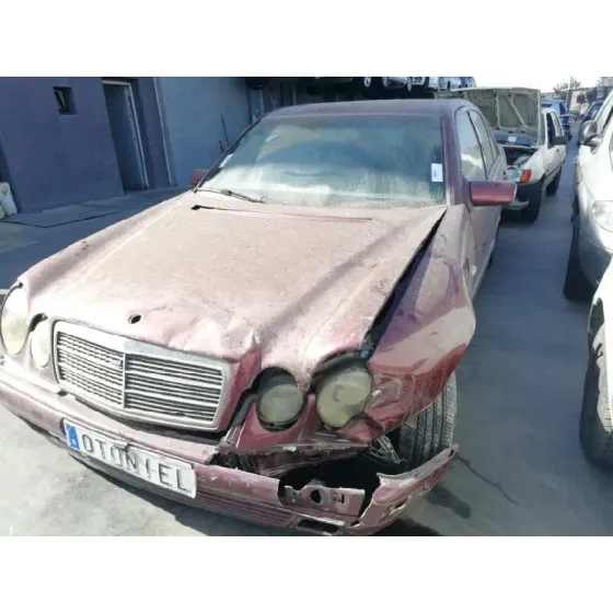 MERCEDES CLASE E (W210) BERLINA DIESEL '1997 300 DIESEL (210.020) GRANATE