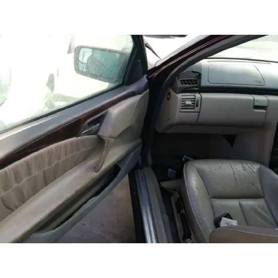 MERCEDES CLASE E (W210) BERLINA DIESEL '1997 300 DIESEL (210.020) GRANATE