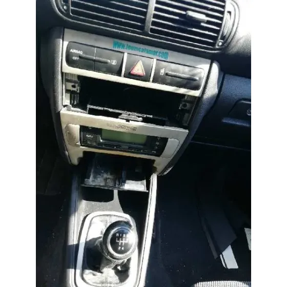 SEAT LEON (1M1) '2005 STELLA NEGRO
