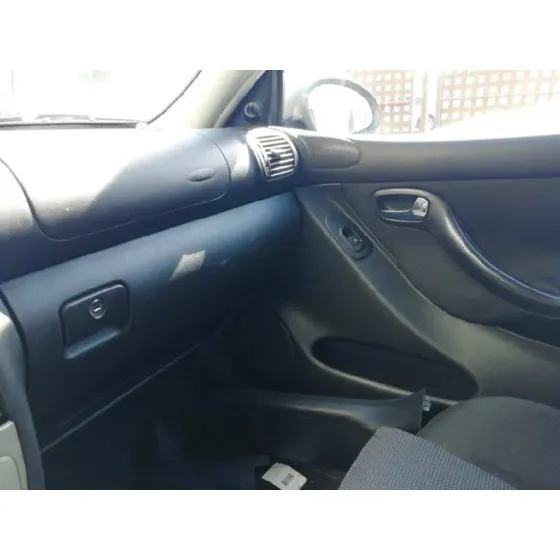 SEAT LEON (1M1) '2005 STELLA NEGRO