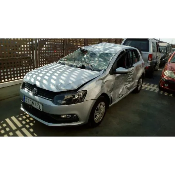 VOLKSWAGEN POLO (6C1) '2015 EDITION BLUEMOTION PLATA