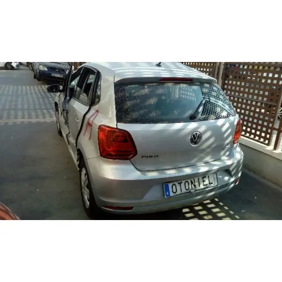 VOLKSWAGEN POLO (6C1) '2015 EDITION BLUEMOTION PLATA