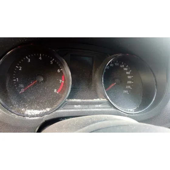 VOLKSWAGEN POLO (6C1) '2015 EDITION BLUEMOTION PLATA