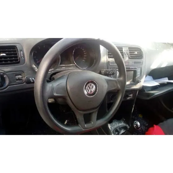 VOLKSWAGEN POLO (6C1) '2015 EDITION BLUEMOTION PLATA