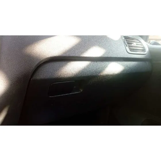 VOLKSWAGEN POLO (6C1) '2015 EDITION BLUEMOTION PLATA