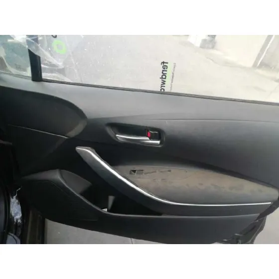 TOYOTA COROLLA (E18) '2019 * NEGRO